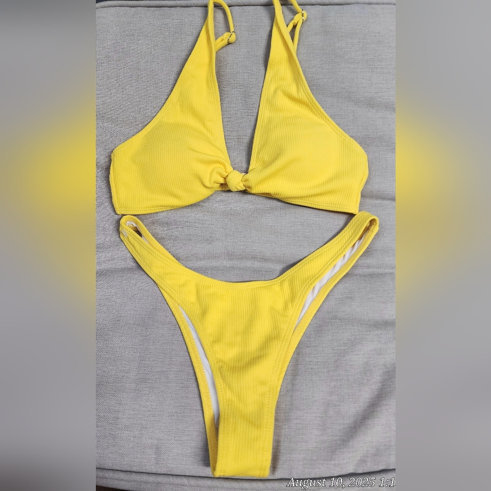 **NEW** YELLOW BIKINI SIZE LARGE